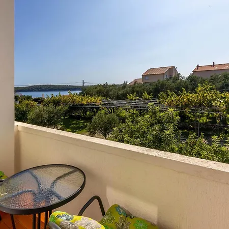 1 Bedroom In Appartamento Banjol