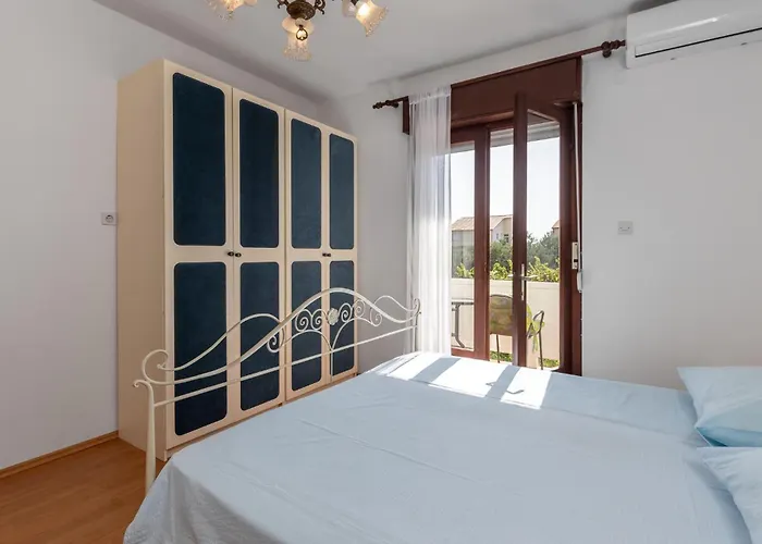 1 Bedroom In *