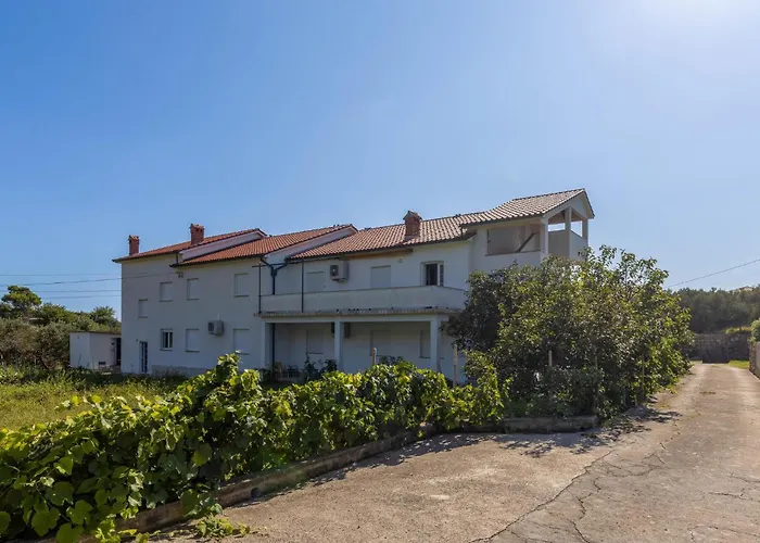1 Bedroom In Banjol