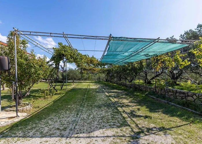 1 Bedroom In Banjol
